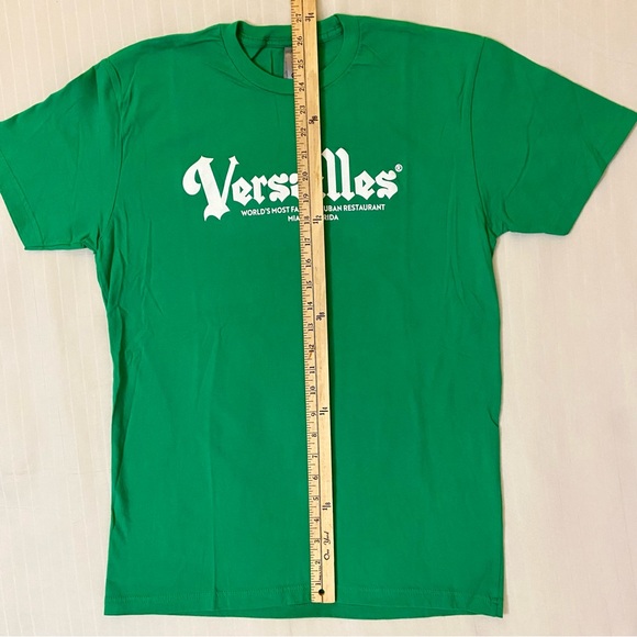 Versailles World Famous Cuban Restaurant Miami FL sz M 🔱 - Picture 2 of 10